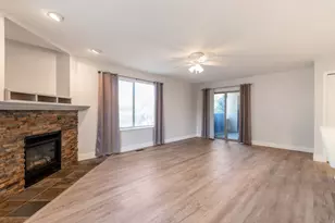 9215 S Jefferson Cv W, Sandy, UT 84070 - Photo 2