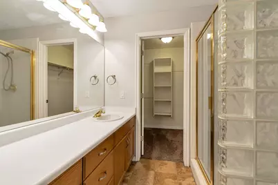 9215 S Jefferson Cv W, Sandy, UT 84070 - Photo 10
