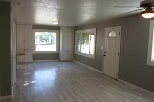 55 S Center St S, Midway, UT 84049 - Photo 2