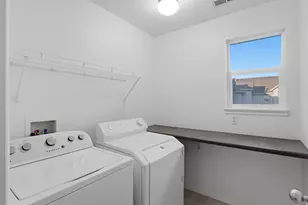 1592 W Wynview Ln, South Jordan, UT 84095 - Photo 16