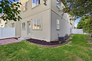 1592 W Wynview Ln, South Jordan, UT 84095 - Photo 18