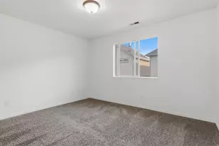 1592 W Wynview Ln, South Jordan, UT 84095 - Photo 12