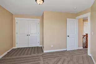 9328 N Oakland Hills Dr, Eagle Mountain, UT 84005 - Photo 14