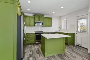 9328 N Oakland Hills Dr, Eagle Mountain, UT 84005 - Photo 8
