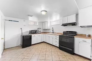 5001 W 5320 S, Kearns, UT 84118 - Photo 14