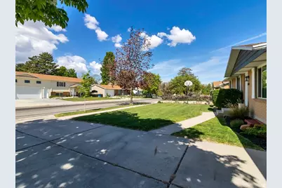 5311 S Skeeswood Dr, Taylorsville, UT 84129 - Photo 22