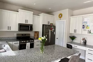 668 Fiddlers Cove Dr E, Cedar City, UT 84721 - Photo 2