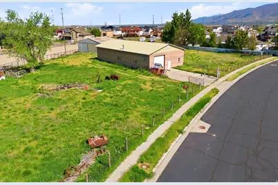 1695 N Olsen Way, West Bountiful, UT 84087 - Photo 10