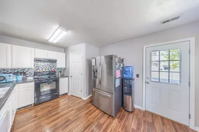 2011 N 2095 W, Clinton, UT 84015 - Photo 10