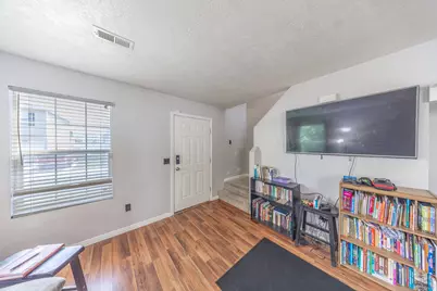 2011 N 2095 W, Clinton, UT 84015 - Photo 6