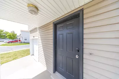 2011 N 2095 W, Clinton, UT 84015 - Photo 26