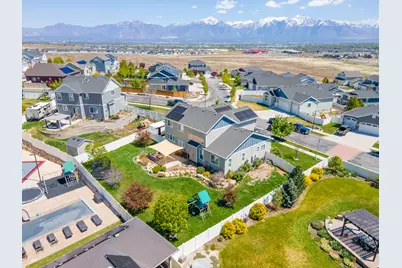 7598 S Scenic Maple Dr, West Jordan, UT 84081 - Photo 38