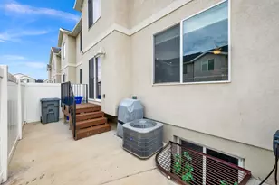 94 E Ashgrove Ln, Saratoga Springs, UT 84045 - Photo 4