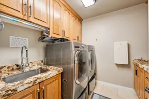 941 N Sandhurst Dr, Salt Lake City, UT 84103 - Photo 58