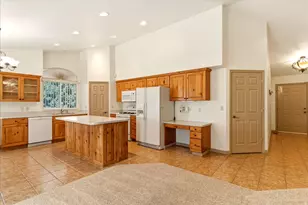 2291 W Craig Ln, Syracuse, UT 84075 - Photo 6