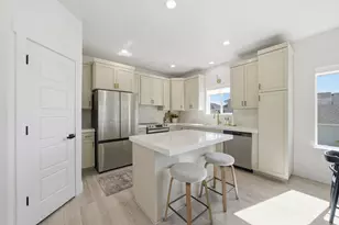 7184 N Crystal Brook Dr, Eagle Mountain, UT 84005 - Photo 6