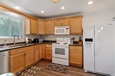 1057 E 3400 S, Ogden, UT 84403 - Photo 8
