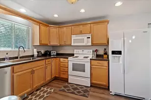 1057 E 3400 S, Ogden, UT 84403 - Photo 8
