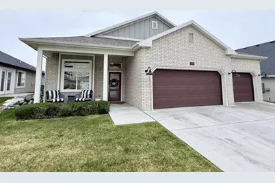 1449 N Cobblewood Ct E, Kaysville, UT 84037 - Photo 1