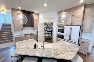 1449 N Cobblewood Ct E, Kaysville, UT 84037 - Photo 10