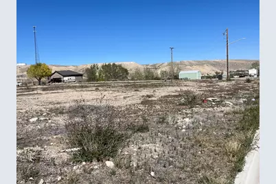 625 N 200 E, Ferron, UT 84523 - Photo 2