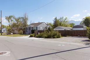7387 S Halelani Dr E, Midvale, UT 84047 - Photo 2