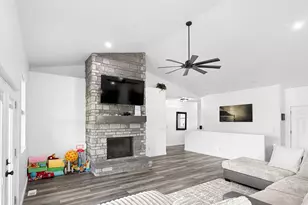 365 N 100 E, Ferron, UT 84523 - Photo 14