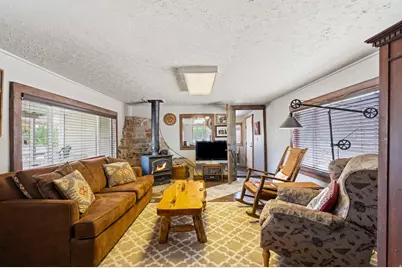 499 W Center St, Marysvale, UT 84750 - Photo 14
