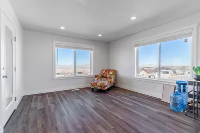 437 N 800 E, Hyde Park, UT 84318 - Photo 8