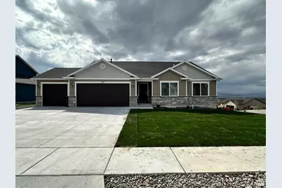 437 N 800 E, Hyde Park, UT 84318 - Photo 2
