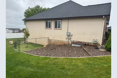 7566 S 475 W, Willard, UT 84340 - Photo 4