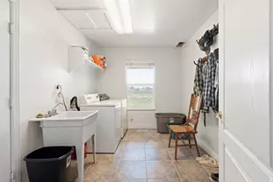 3847 W 6800 St S, Benjamin, UT 84660 - Photo 28
