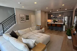 11113 S Kestrel Rise Rd, South Jordan, UT 84009 - Photo 2