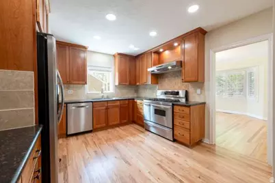 1223 S 2000 E, Salt Lake City, UT 84108 - Photo 8