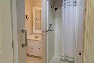 1072 E 4th Ave N, Salt Lake City, UT 84103 - Photo 16