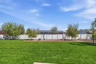 563 W 160 N, Smithfield, UT 84335 - Photo 28
