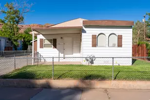 476 N Cliffview Dr, Moab, UT 84532 - Photo 4