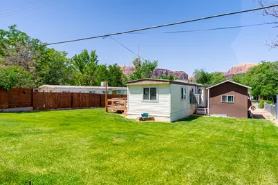476 N Cliffview Dr, Moab, UT 84532 - Photo 10