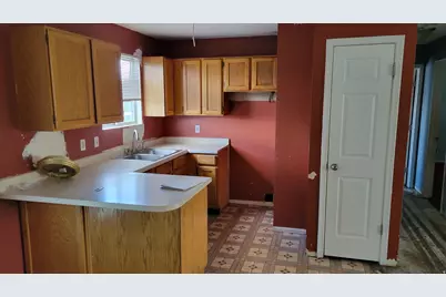 6242 W Milden Ln, Salt Lake City, UT 84128 - Photo 4