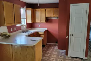 6242 W Milden Ln, Salt Lake City, UT 84128 - Photo 4