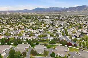 3304 S Hunter Villa Ln, West Valley, UT 84128 - Photo 24
