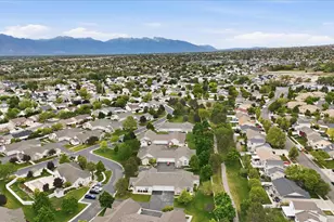 3304 S Hunter Villa Ln, West Valley, UT 84128 - Photo 32