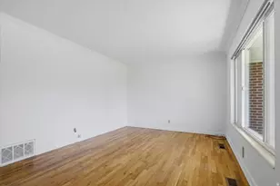174 W American Ave, Murray, UT 84107 - Photo 4