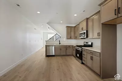 11039 S Freestone Rd #129, South Jordan, UT 84009 - Photo 4