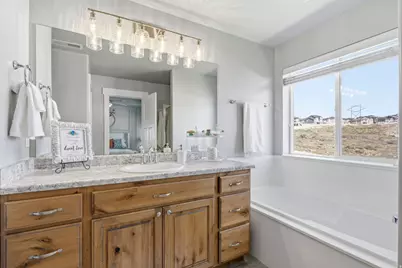 1166 W Highpass Dr, Saratoga Springs, UT 84045 - Photo 24