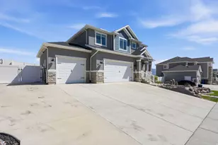 1166 W Highpass Dr, Saratoga Springs, UT 84045 - Photo 2