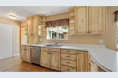 859 E 8600 S, Sandy, UT 84094 - Photo 8