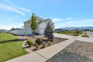 484 E 200 N, Millville, UT 84326 - Photo 4