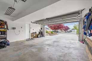 3585 W Silverglen Circle, Taylorsville, UT 84129 - Photo 28