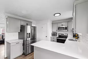 3585 W Silverglen Circle, Taylorsville, UT 84129 - Photo 14